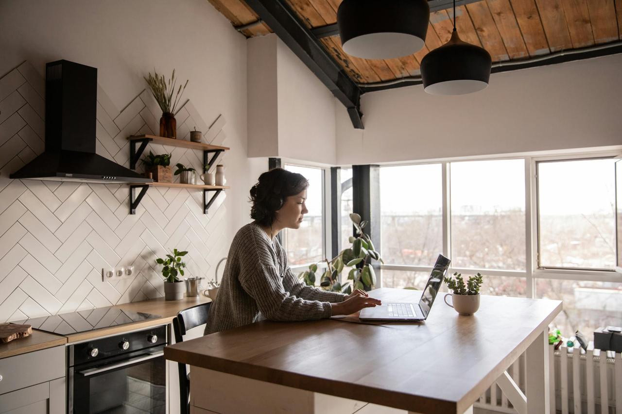 Thriving Beyond the Office: The Ultimate Guide to Successful Remote Work